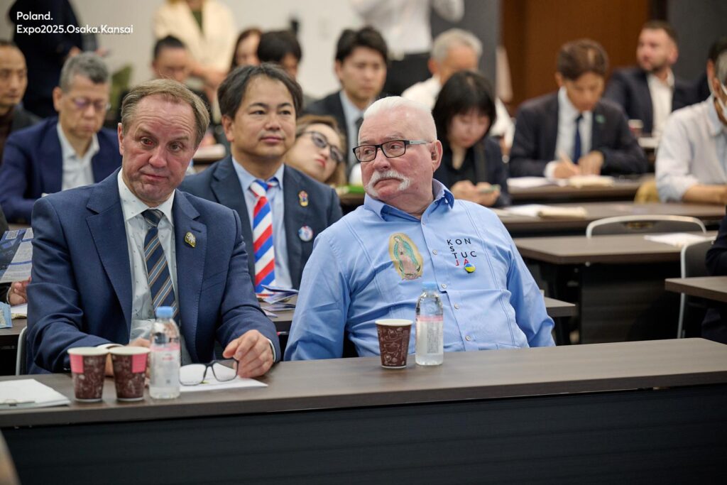 b5ffc5fc b699 4018 a25d 6d9323cca0df